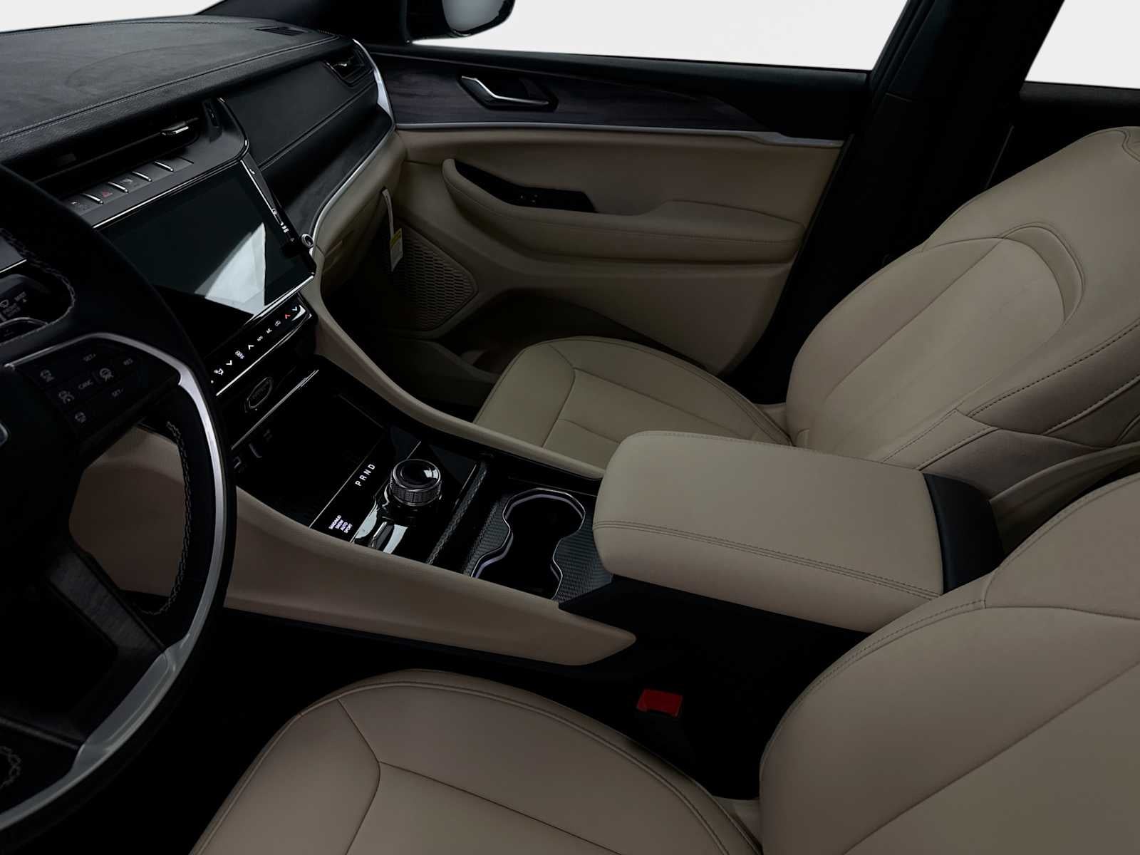 2027 Jeep Grand Cherokee GRAND CHEROKEE LIMITED 4X4