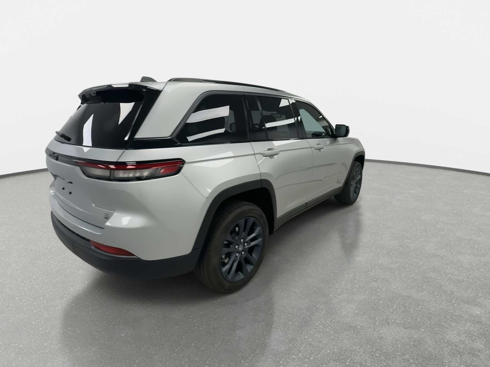 2026 Jeep Grand Cherokee GRAND CHEROKEE 85TH ANNIVERSARY EDITION 4X4