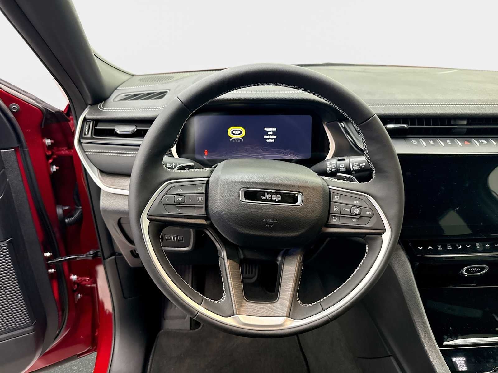 2027 Jeep Grand Cherokee GRAND CHEROKEE LIMITED 4X4