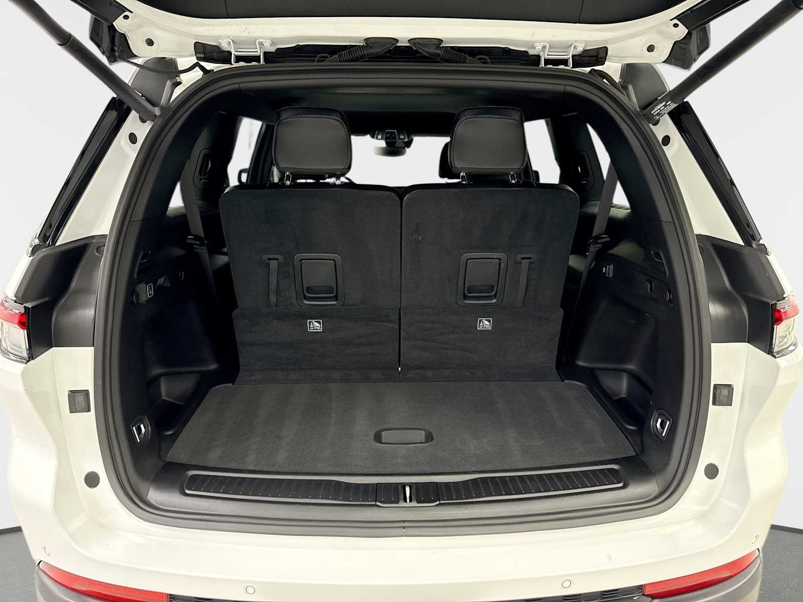 2024 Jeep Grand Cherokee L Altitude 4x4