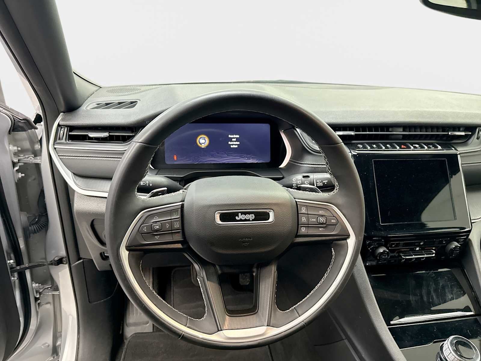 2023 Jeep Grand Cherokee L Altitude 4x4