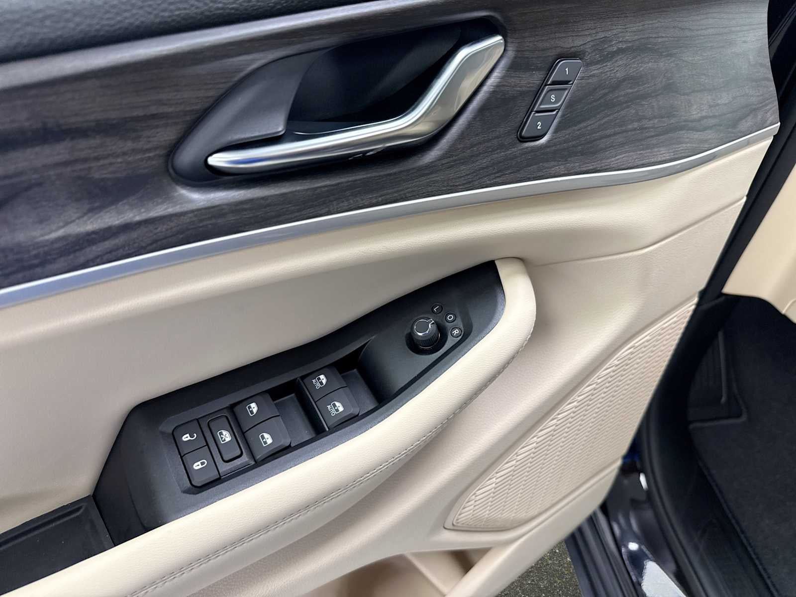2026 Jeep Grand Cherokee L GRAND CHEROKEE L LIMITED 4X4