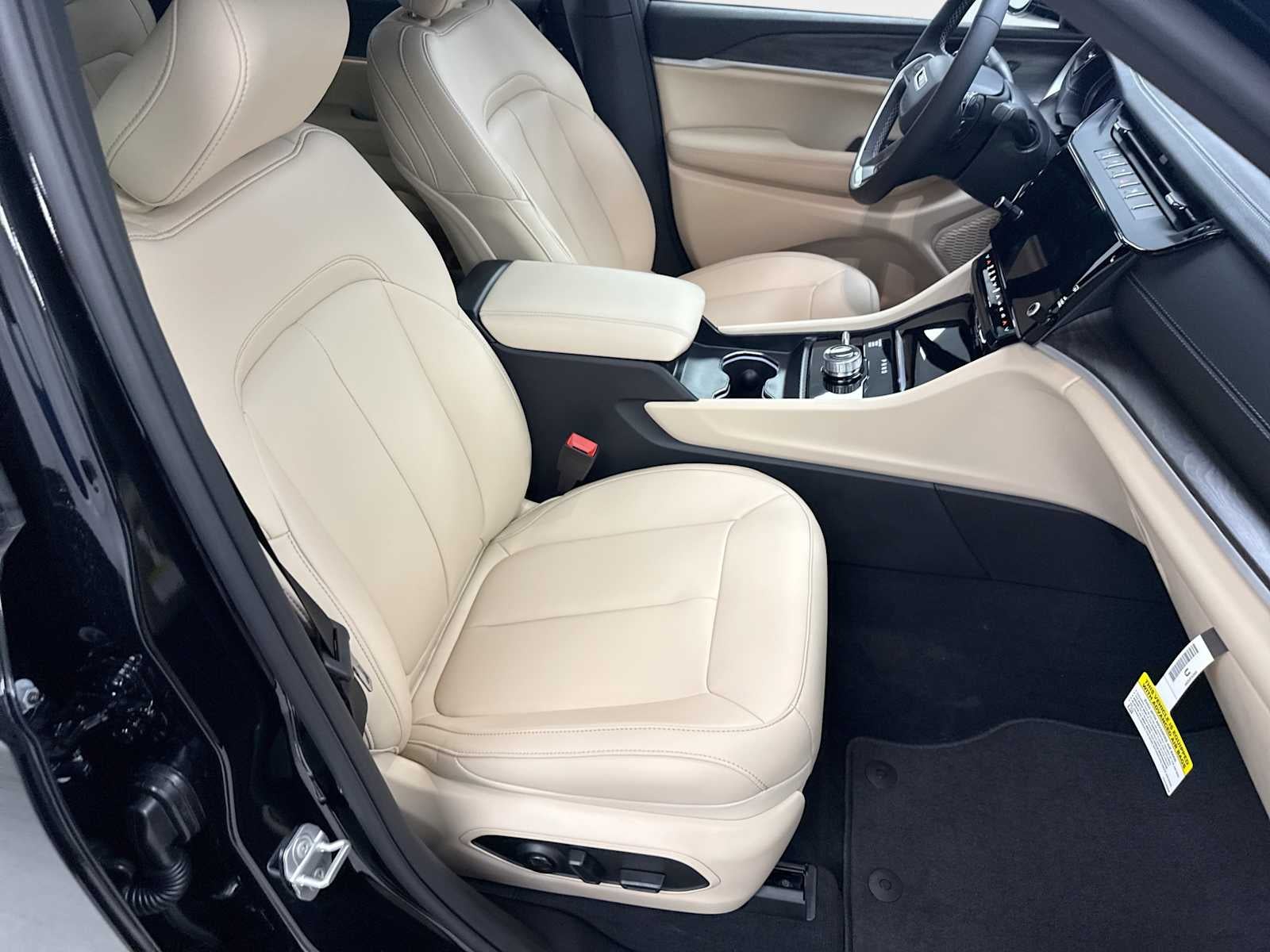 2026 Jeep Grand Cherokee L GRAND CHEROKEE L LIMITED 4X4
