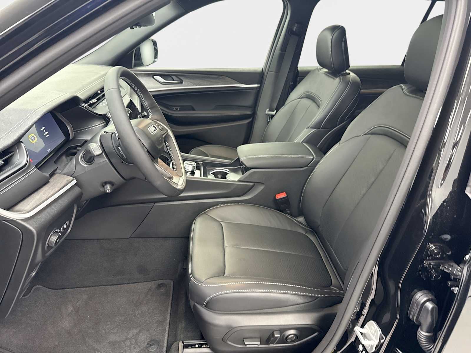 2027 Jeep Grand Cherokee L Limited Reserve