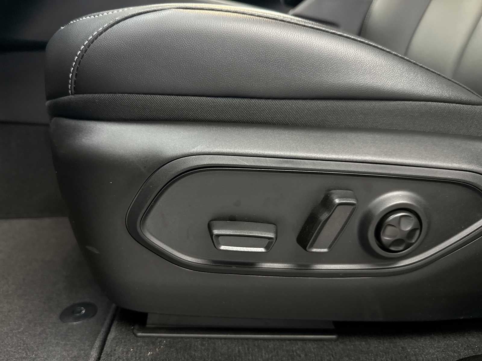 2026 Jeep Grand Cherokee L GRAND CHEROKEE L LIMITED 4X4