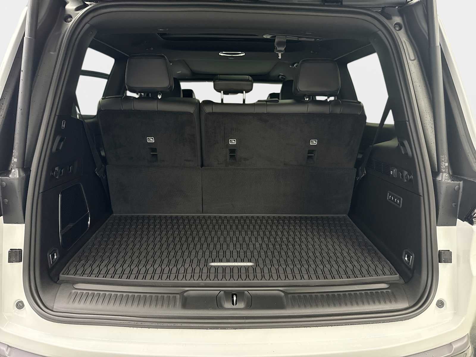 2026 Jeep Grand Wagoneer GRAND WAGONEER UPLAND 4X4