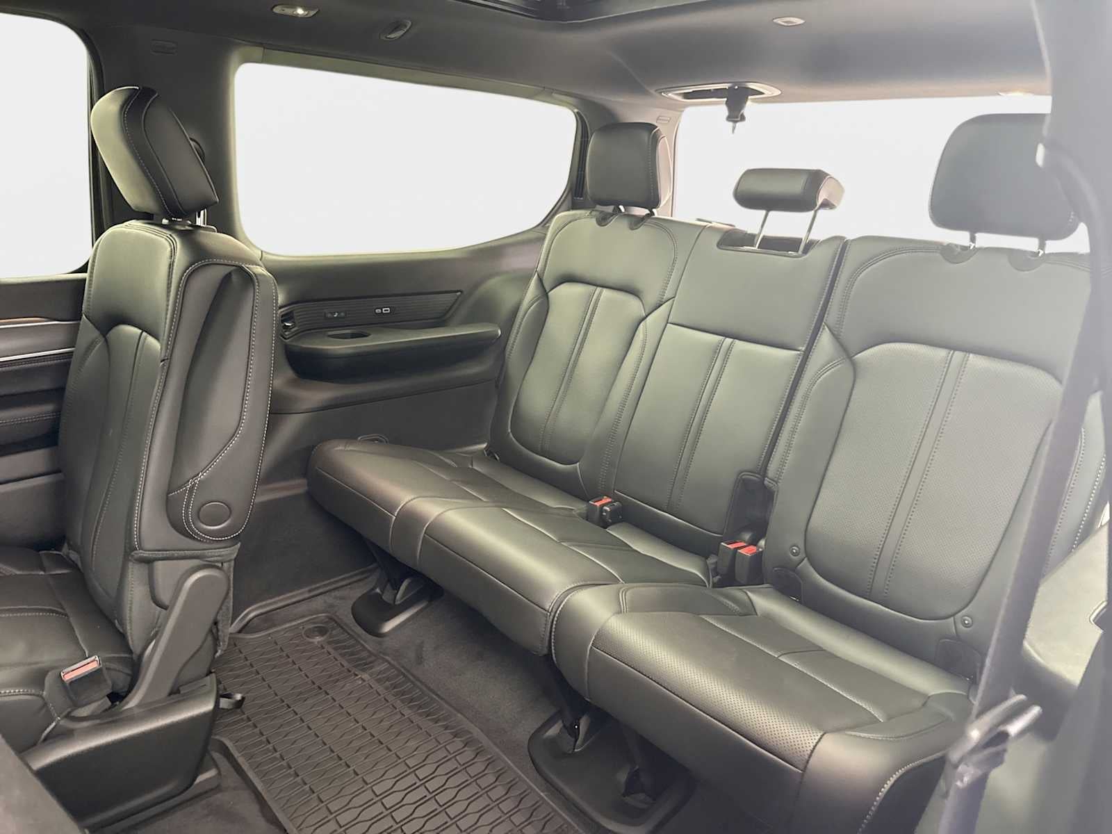 2026 Jeep Grand Wagoneer GRAND WAGONEER UPLAND 4X4