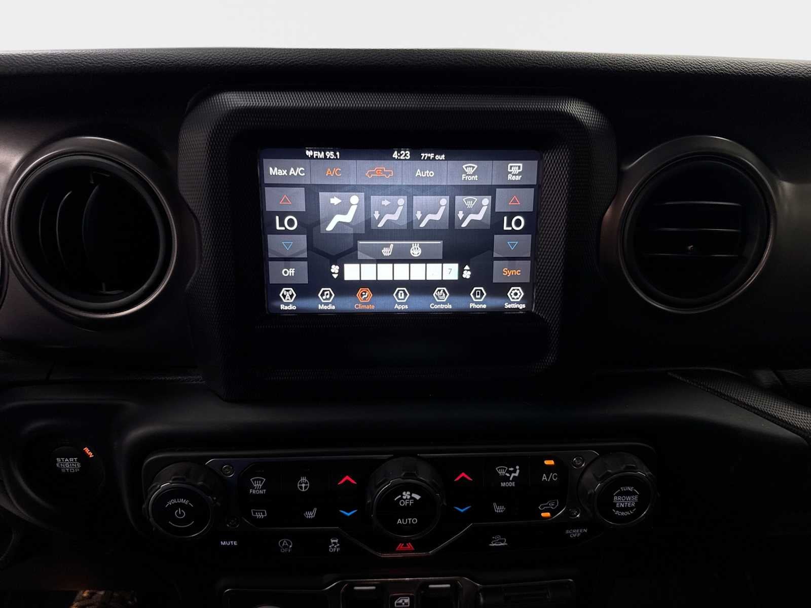2023 Jeep Gladiator Willys 4x4