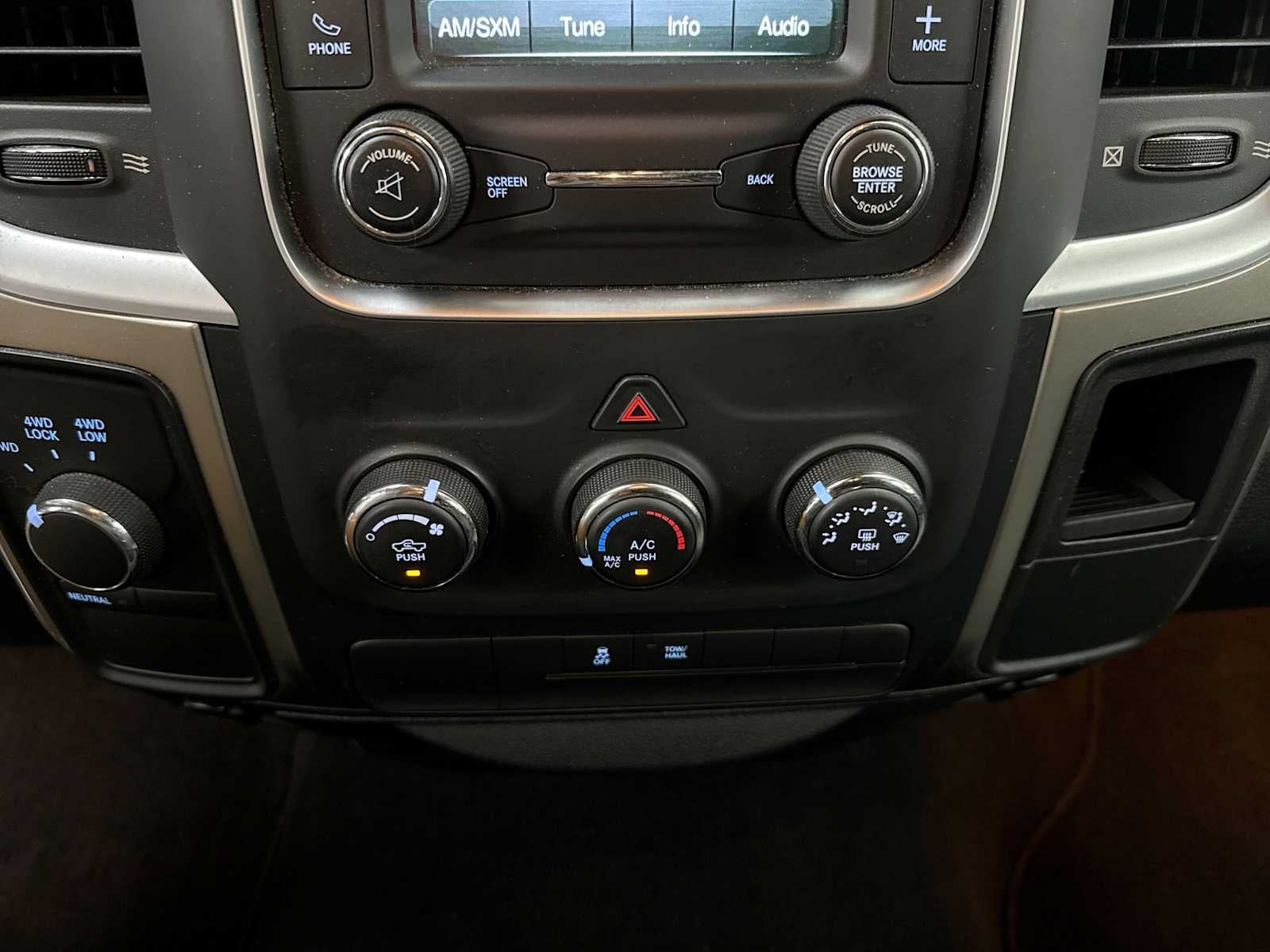 2013 RAM 1500 SLT