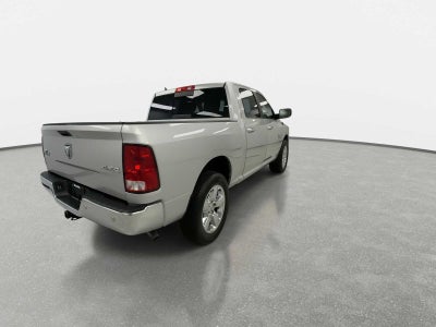 2017 RAM 1500 Big Horn Crew Cab 4x4 5'7' Box
