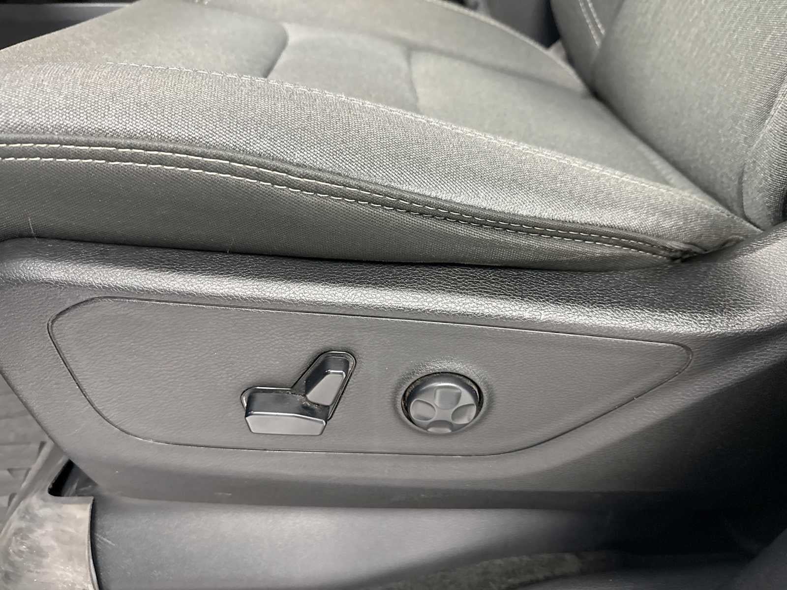 2021 RAM 1500 Big Horn Crew Cab 4x4 5'7' Box