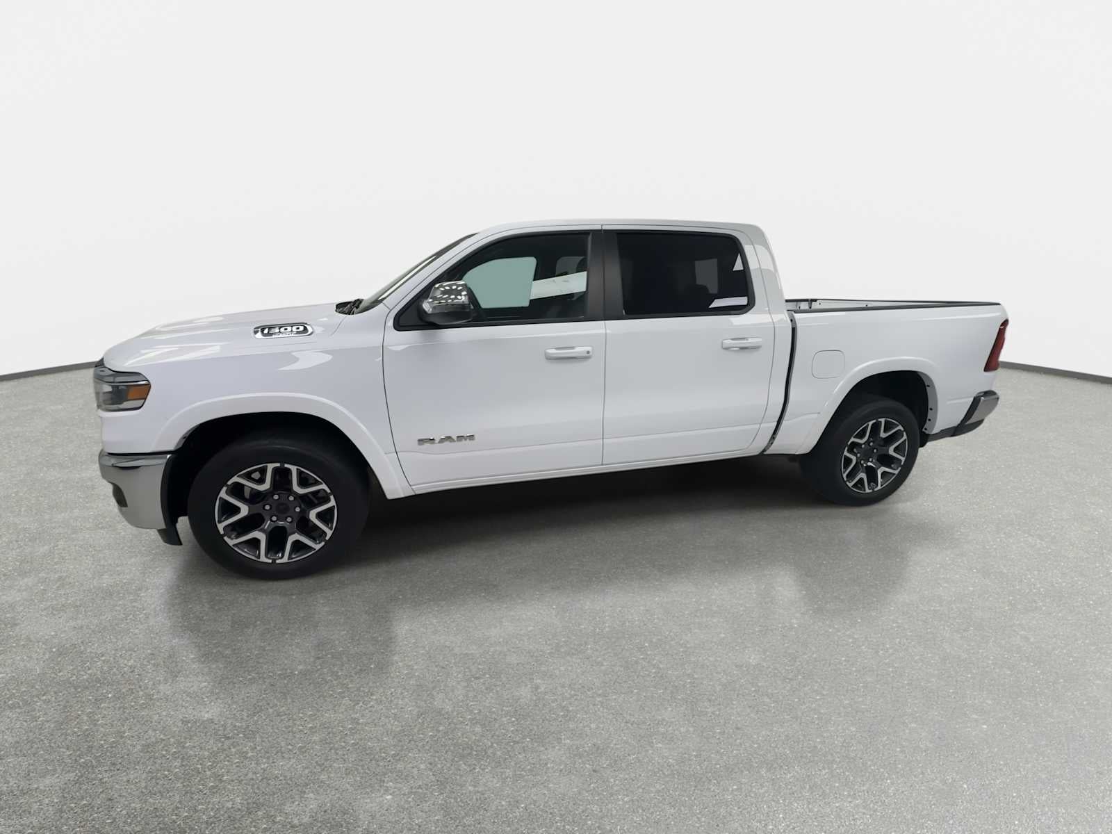 2025 RAM 1500 Laramie Crew Cab 4x4 5'7' Box