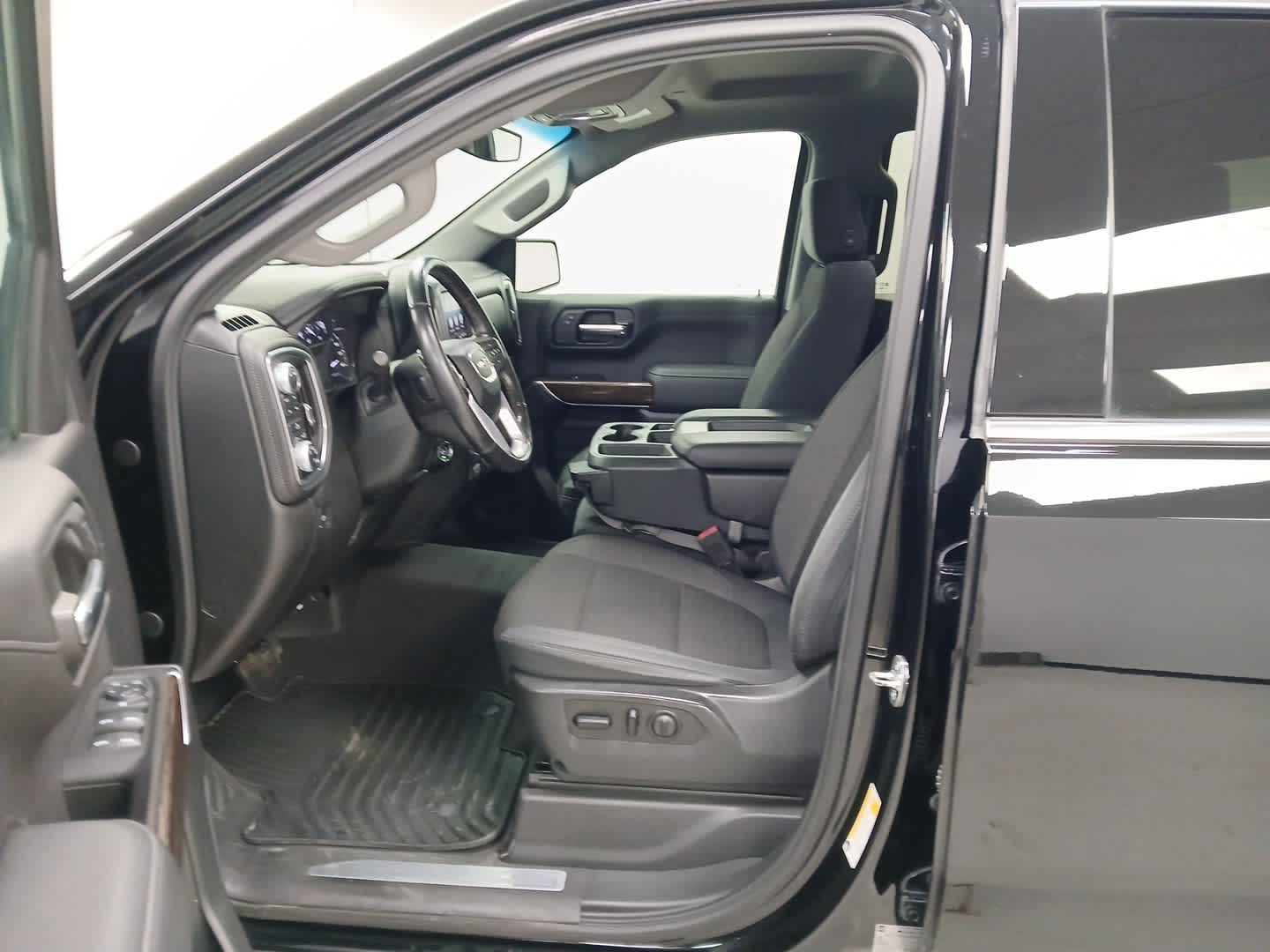 2020 GMC Sierra 1500 SLE