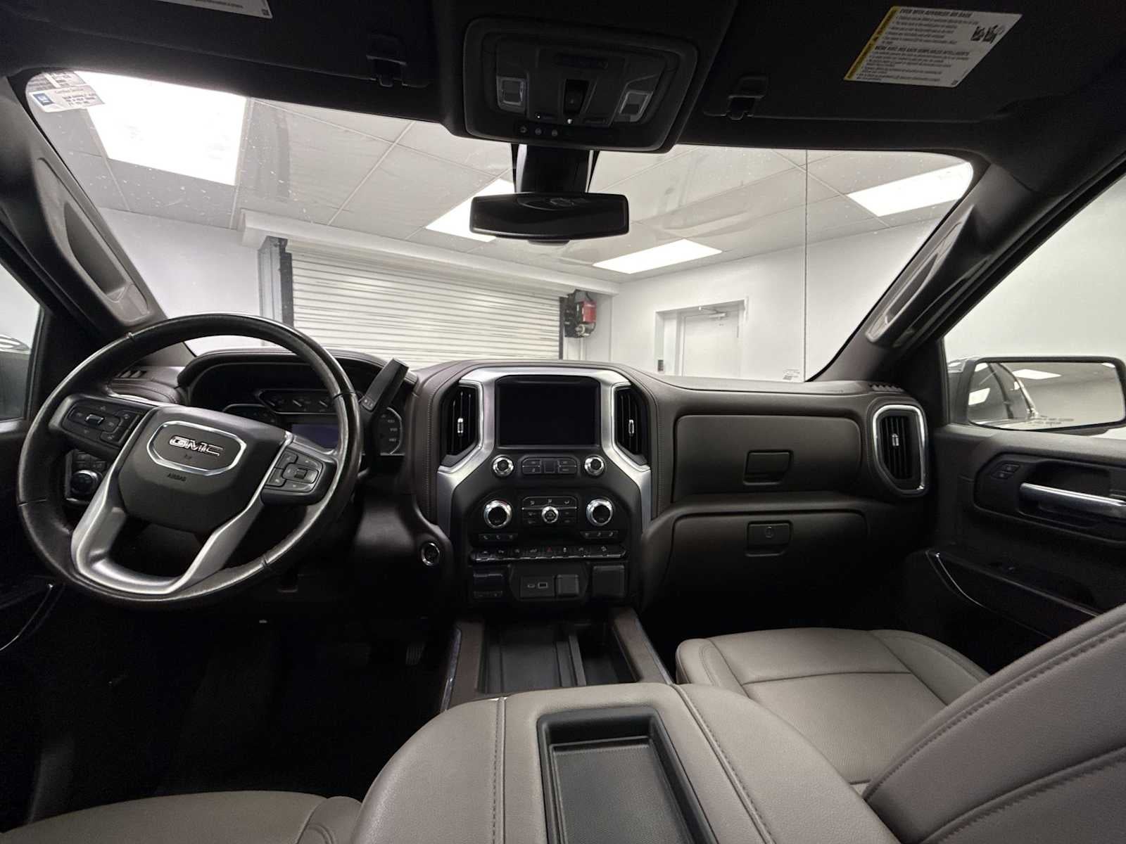 2021 GMC Sierra 1500 4WD Crew Cab Short Box SLT