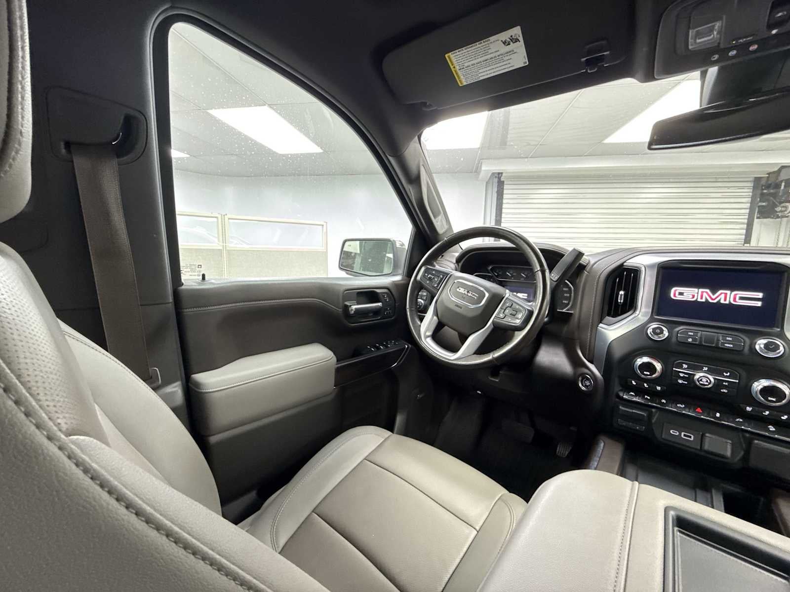 2021 GMC Sierra 1500 4WD Crew Cab Short Box SLT