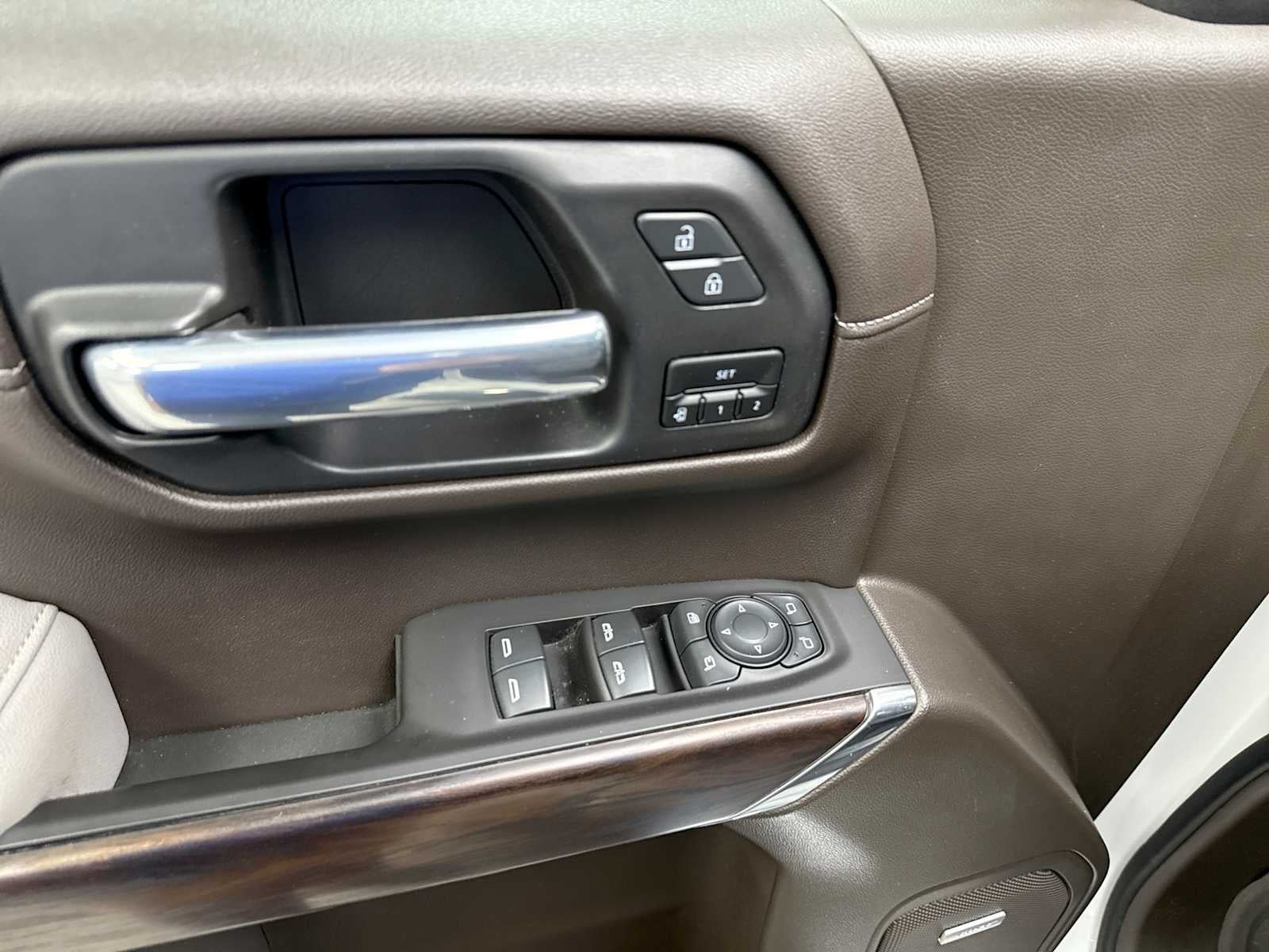 2021 GMC Sierra 1500 4WD Crew Cab Short Box SLT