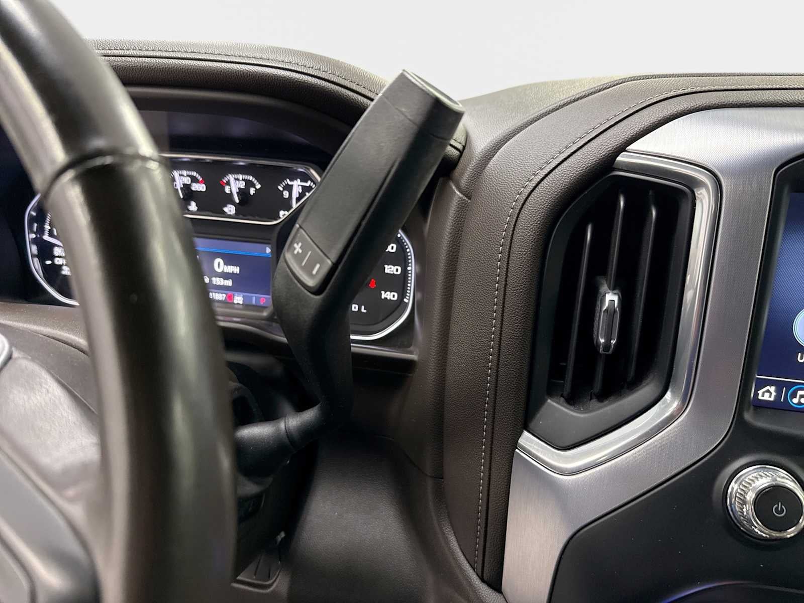 2021 GMC Sierra 1500 4WD Crew Cab Short Box SLT