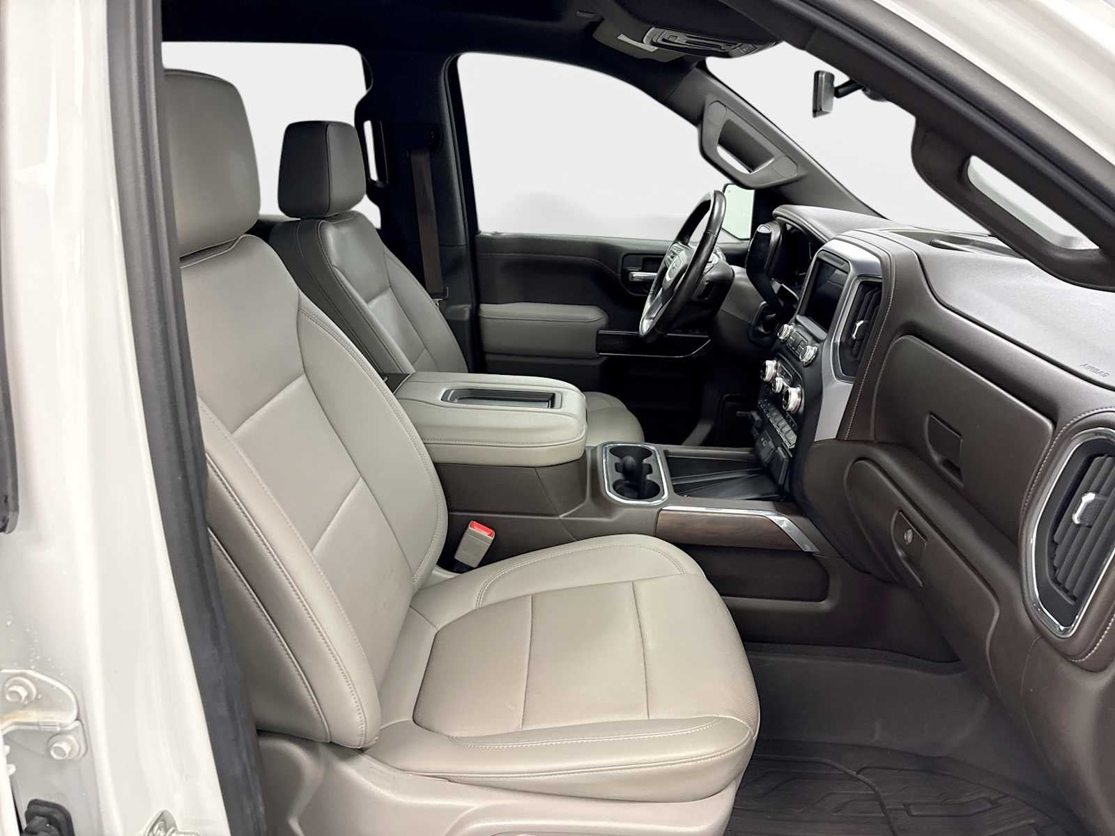 2021 GMC Sierra 1500 4WD Crew Cab Short Box SLT