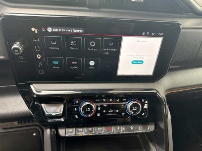 2025 GMC Sierra 1500 4WD Crew Cab Short Box AT4