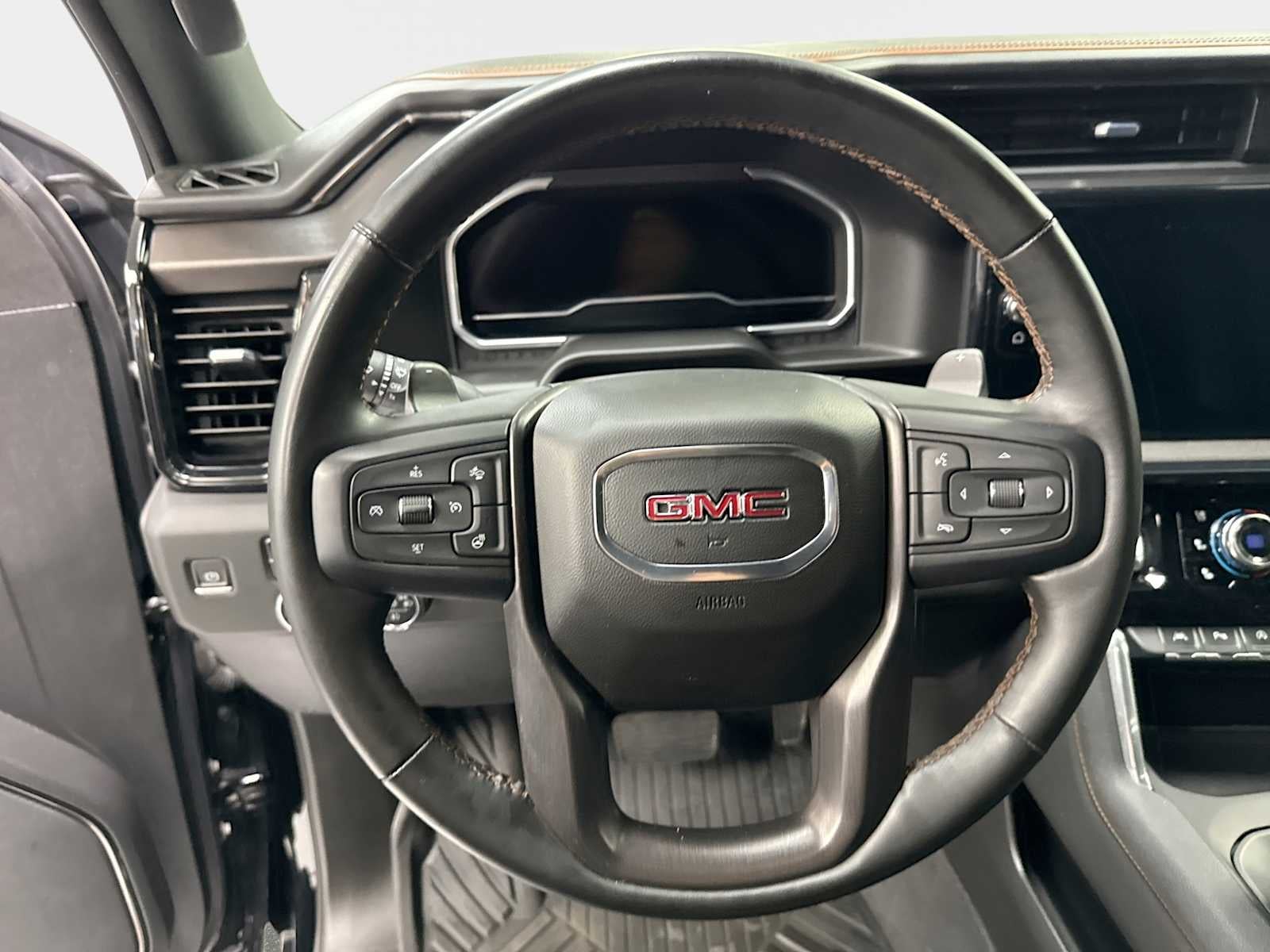 2023 GMC Sierra 1500 4WD Crew Cab Short Box AT4