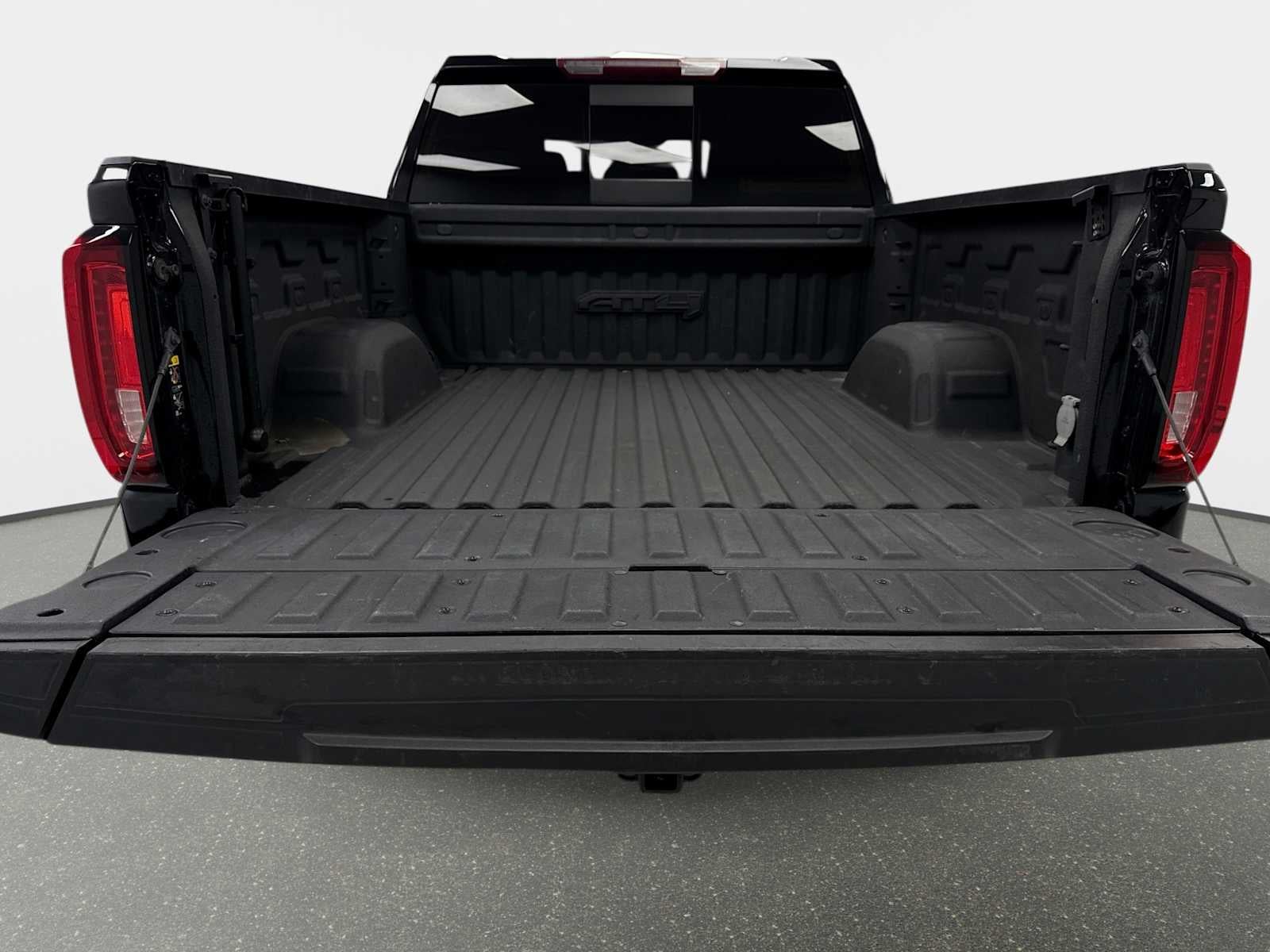 2023 GMC Sierra 1500 4WD Crew Cab Short Box AT4