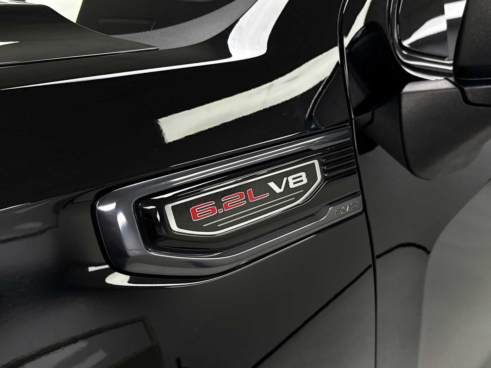 2023 GMC Sierra 1500 4WD Crew Cab Short Box AT4