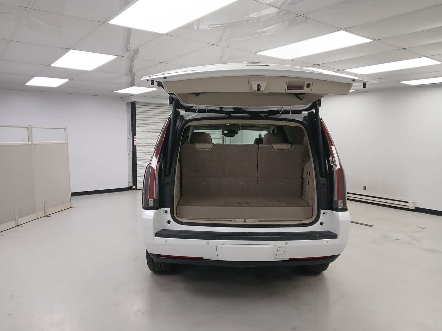 2019 Cadillac Escalade Luxury