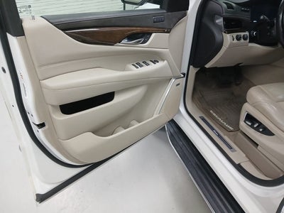 2019 Cadillac Escalade Luxury