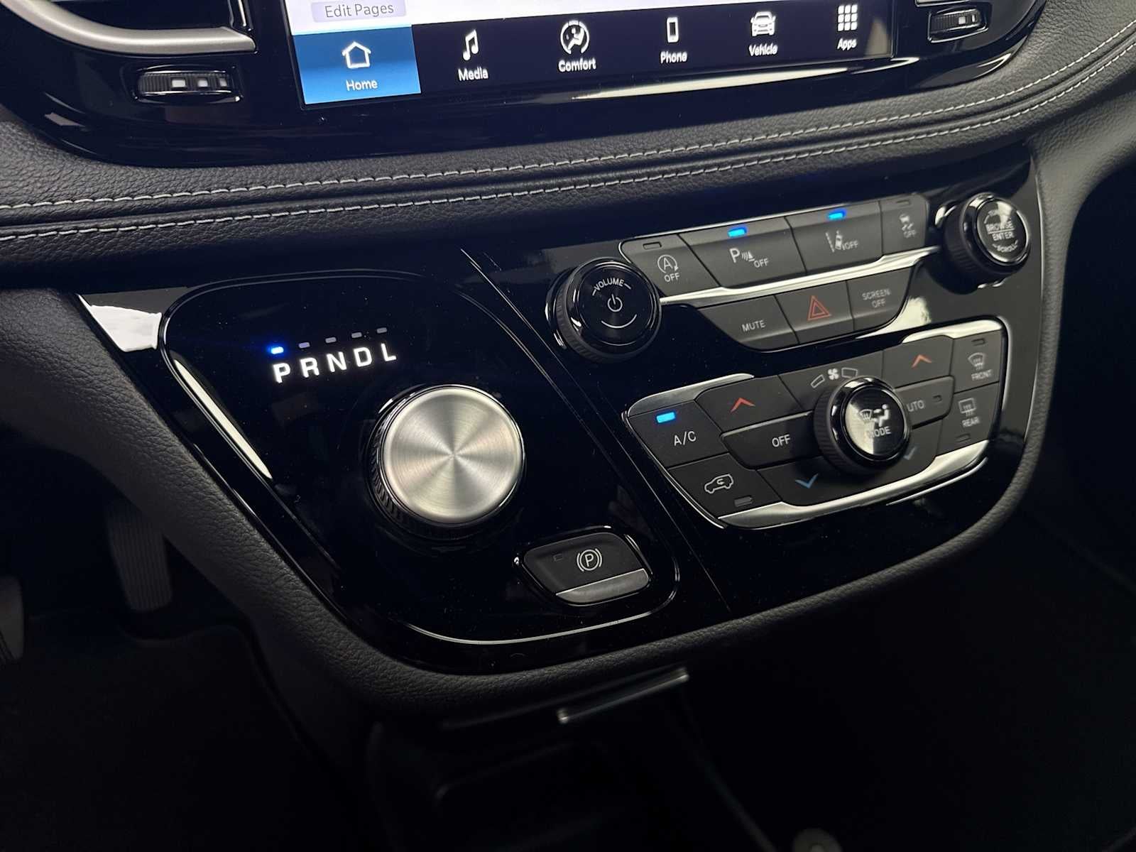 2026 Chrysler Pacifica Select - Photo 20