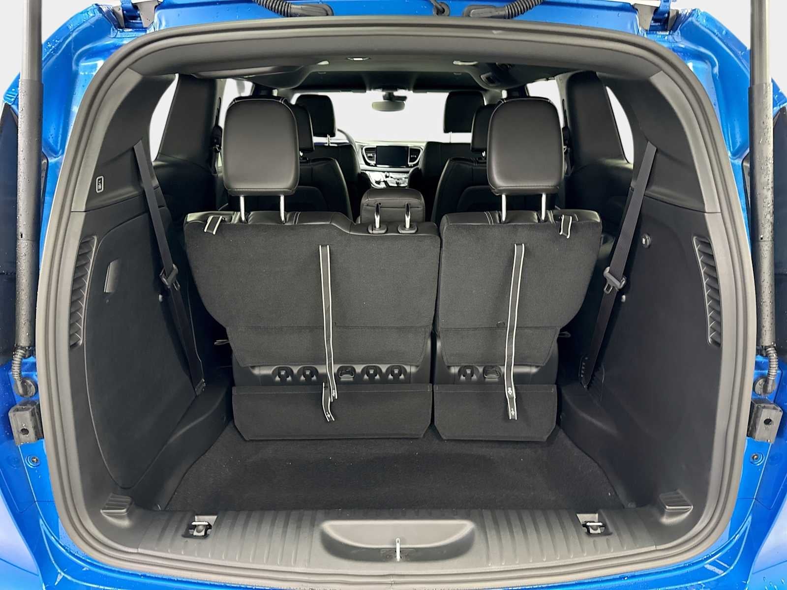 2027 Chrysler Pacifica PACIFICA SELECT