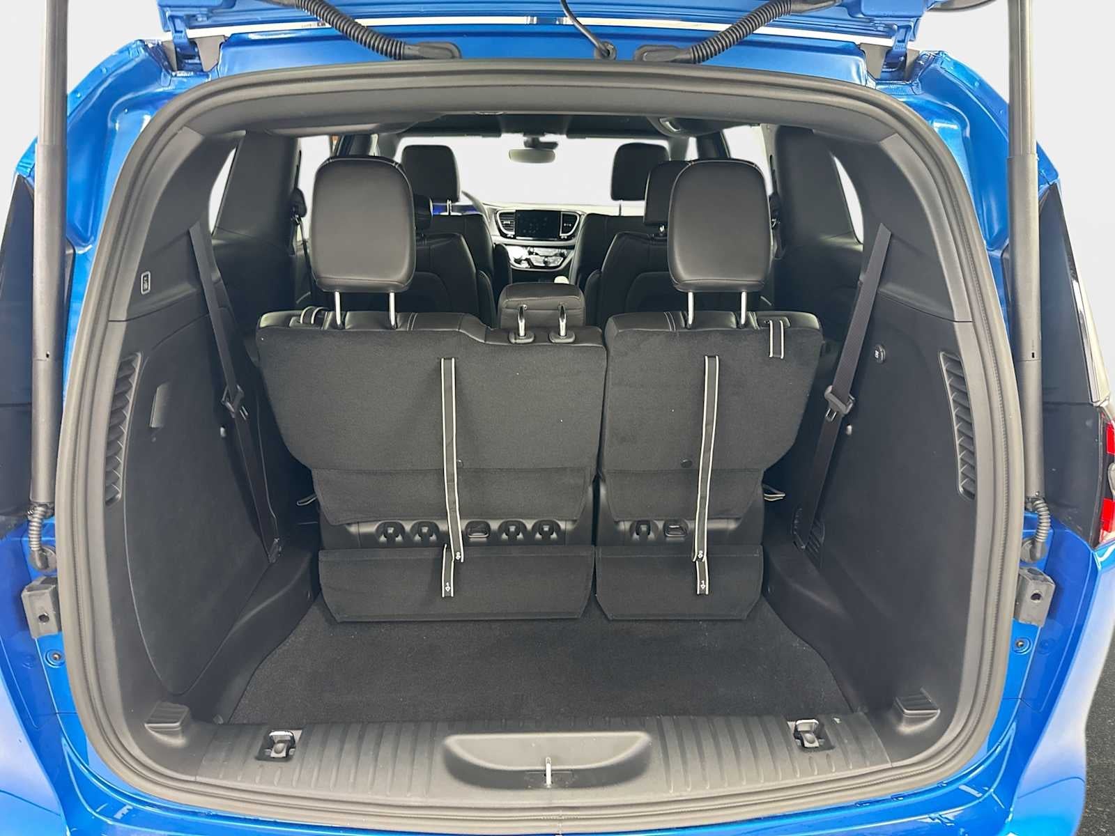 2027 Chrysler Pacifica PACIFICA SELECT