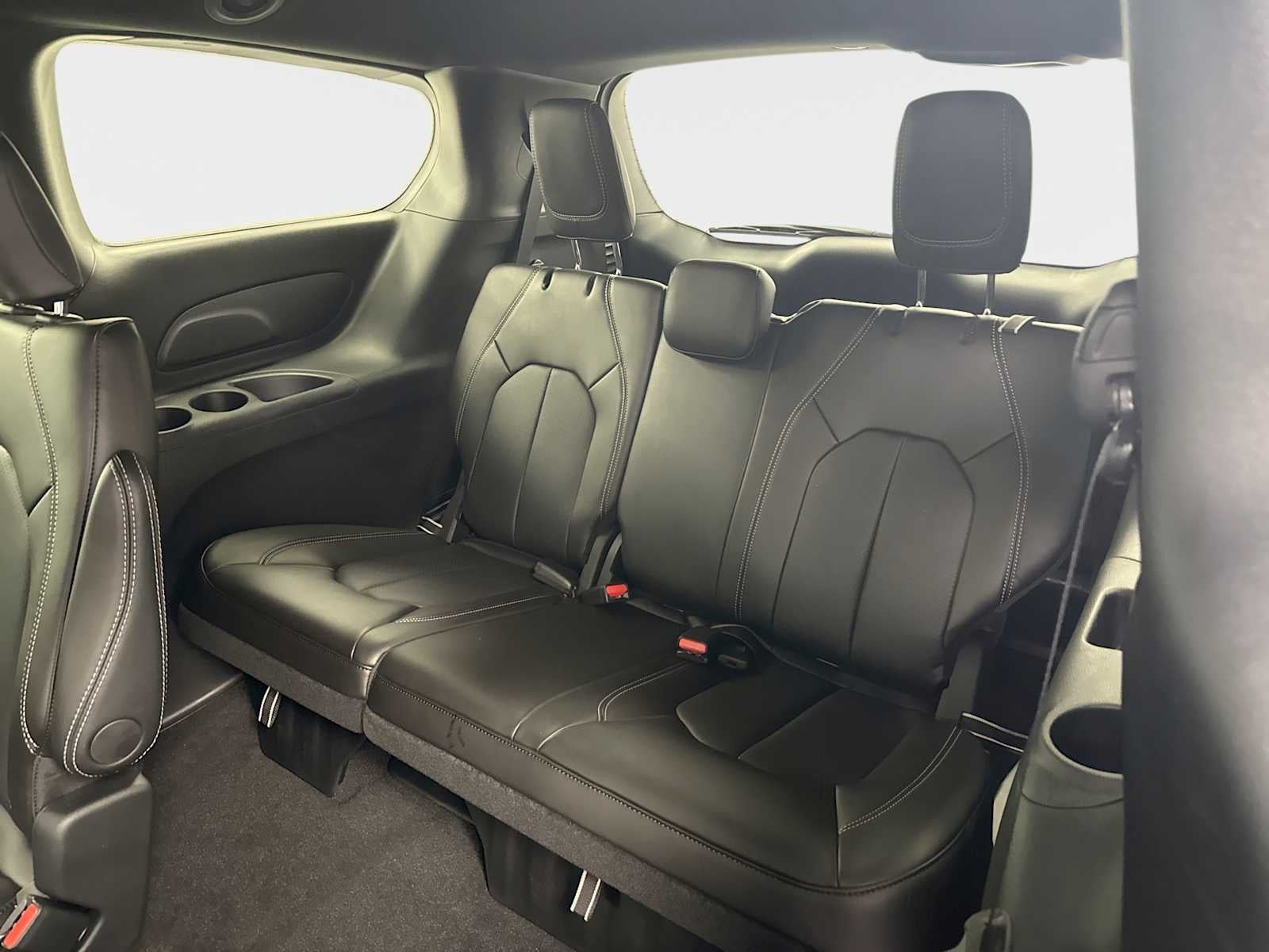 2027 Chrysler Pacifica PACIFICA SELECT