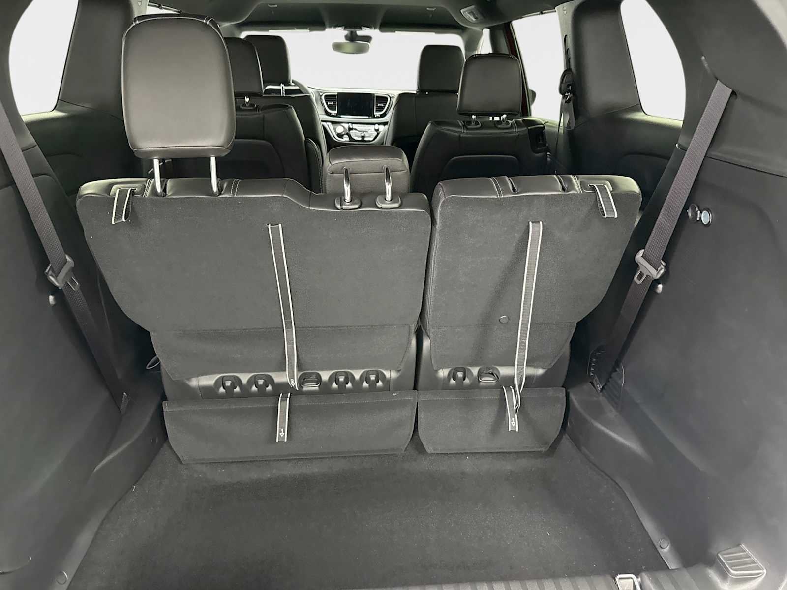 2026 Chrysler Pacifica Select - Photo 20