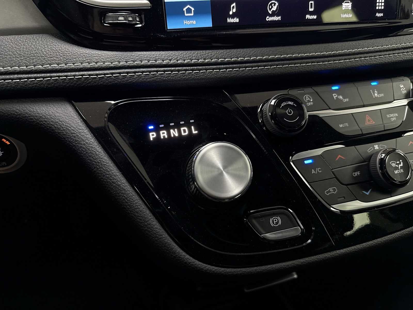 2026 Chrysler Pacifica Select - Photo 21