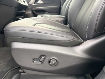 2027 Chrysler Pacifica PACIFICA SELECT