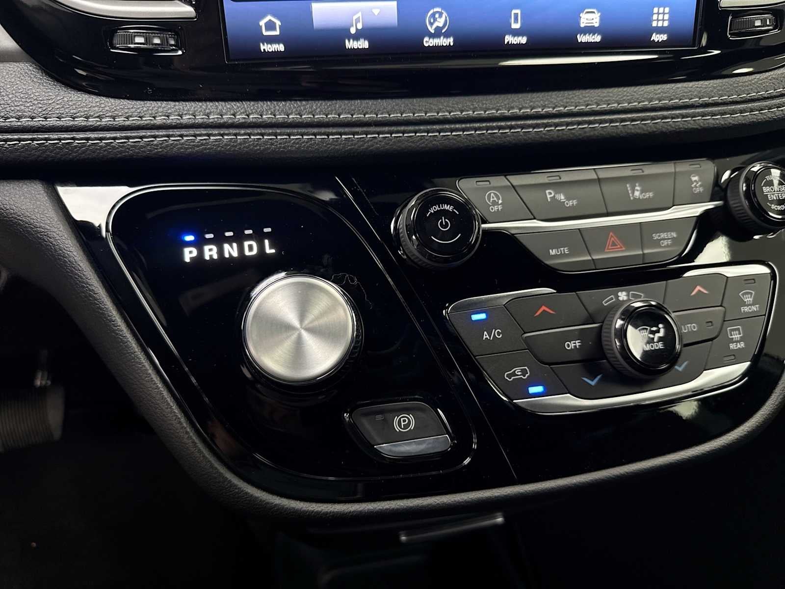 2027 Chrysler Pacifica PACIFICA SELECT