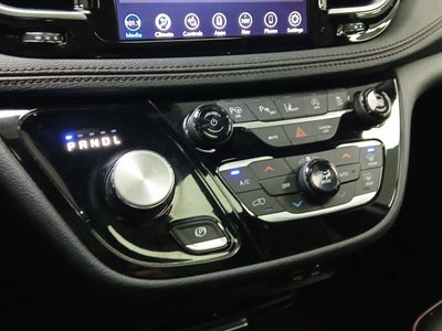 2020 Chrysler Pacifica 35th Anniversary Limited