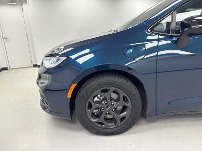 2023 Chrysler Pacifica Hybrid Limited
