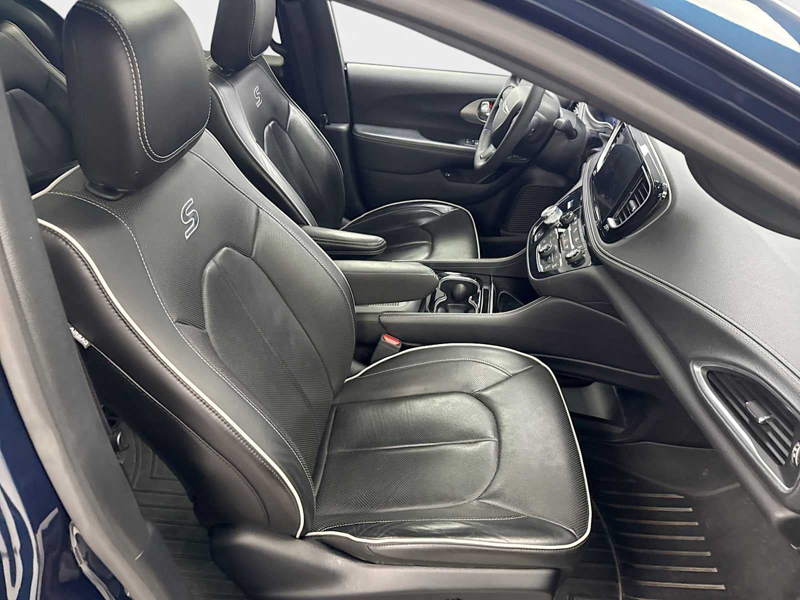 2023 Chrysler Pacifica Hybrid Limited