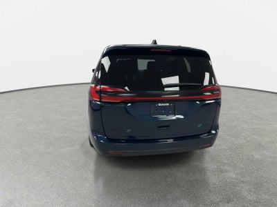 2023 Chrysler Pacifica Hybrid Limited