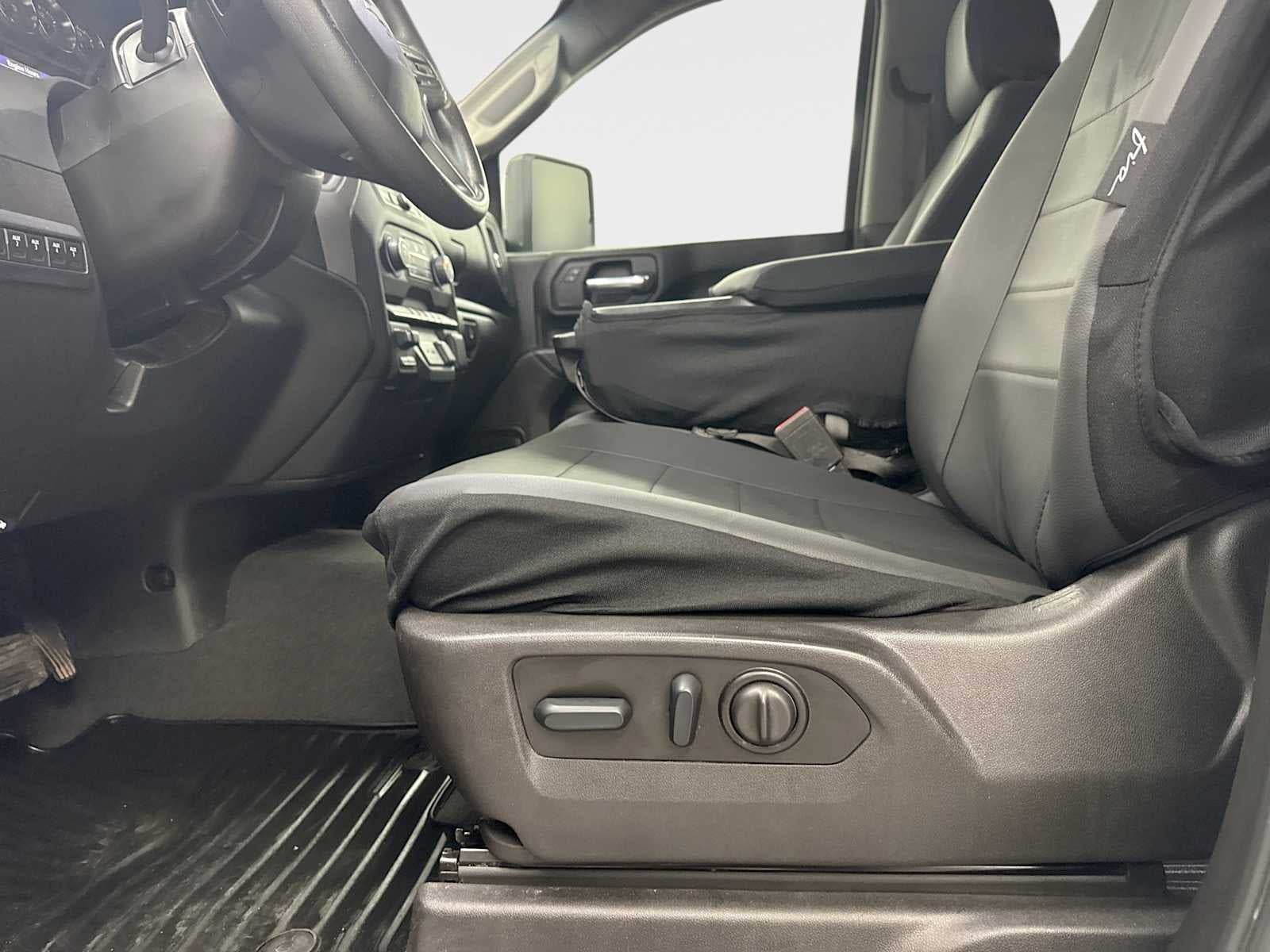 2022 Chevrolet Silverado 2500HD 4WD Crew Cab Standard Bed Custom