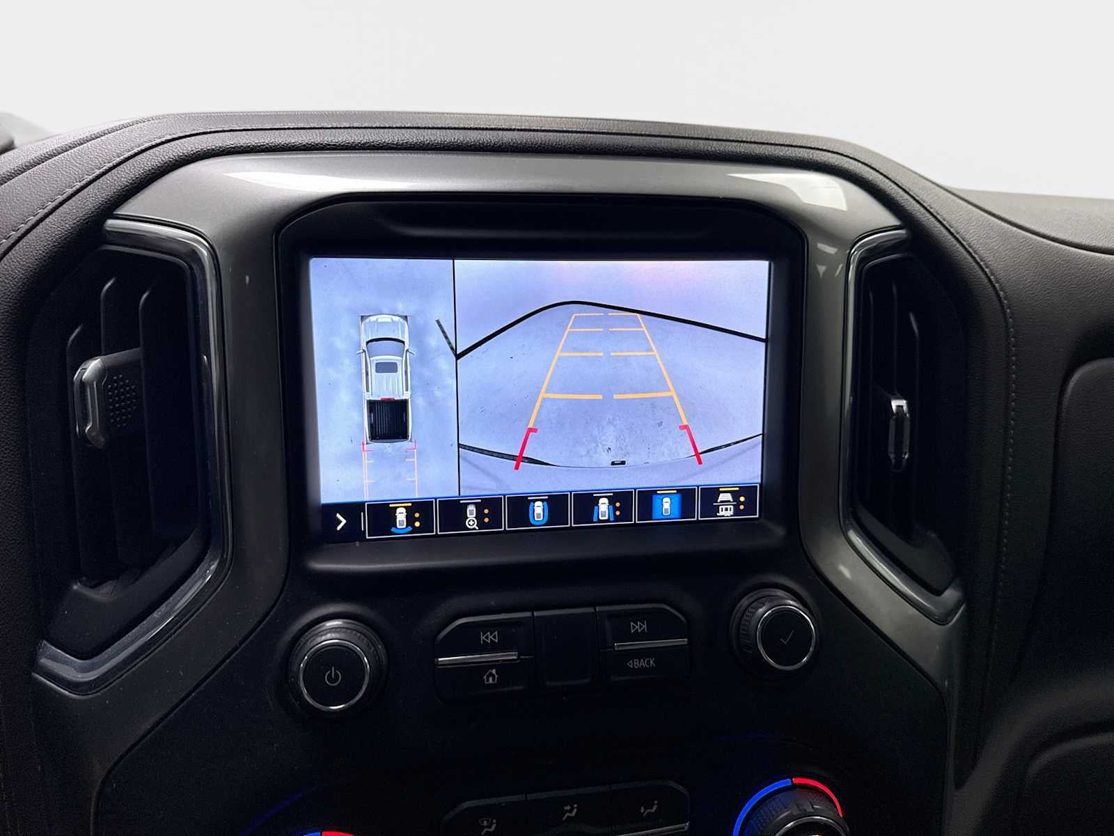 2020 Chevrolet Silverado 1500 4WD Crew Cab Short Bed LTZ