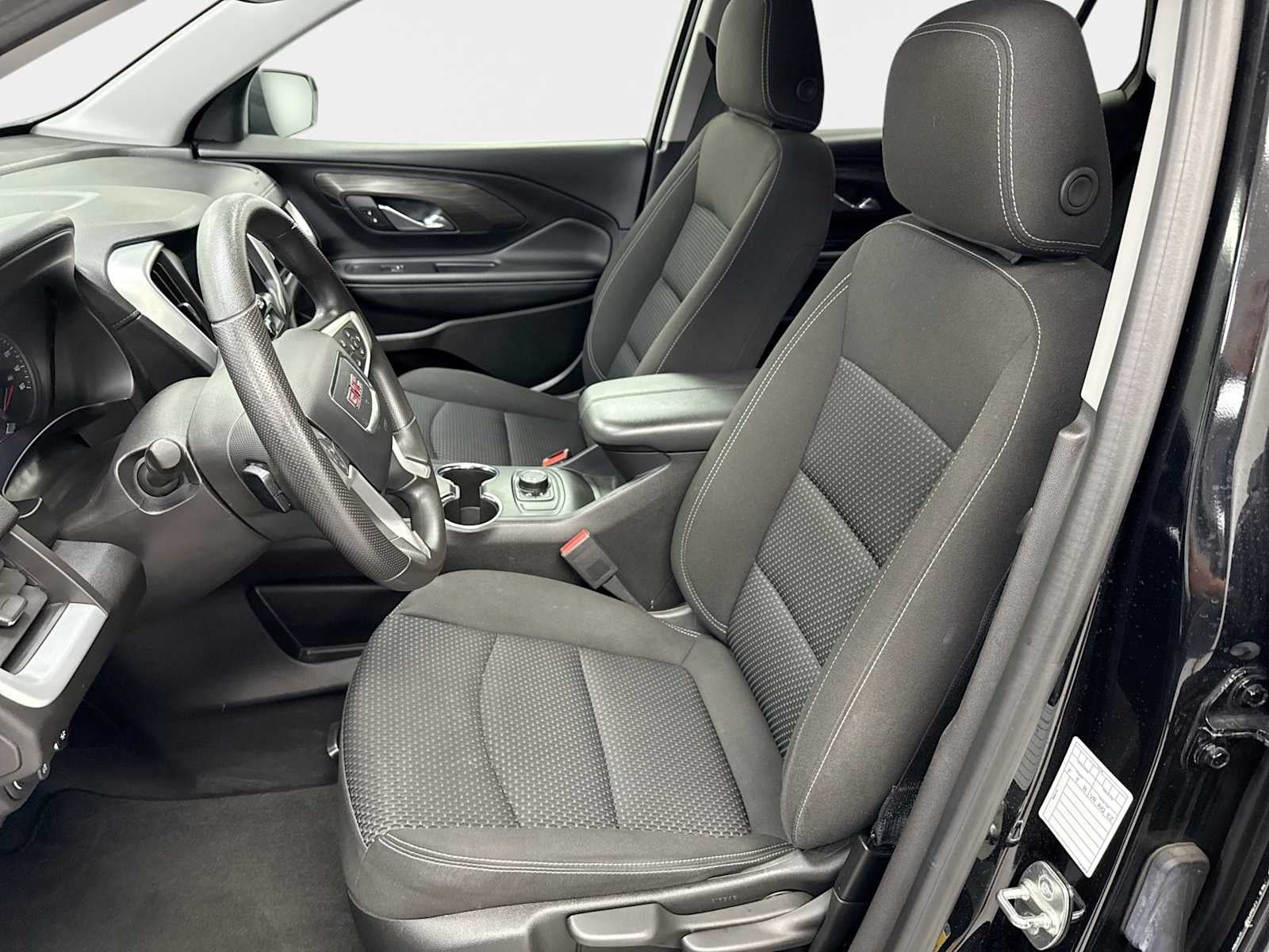 2024 GMC Terrain FWD SLE