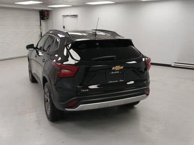 2025 Chevrolet Trax FWD LT