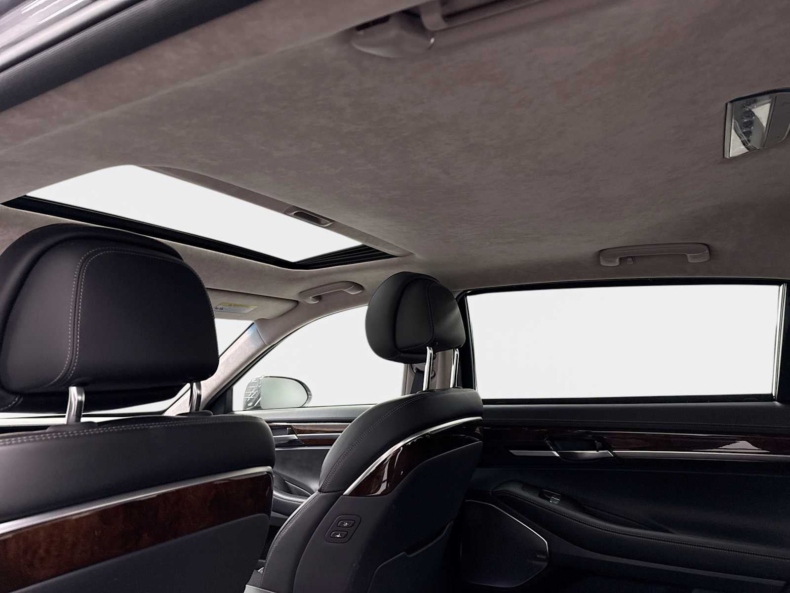 2017 Genesis G90 3.3T Premium