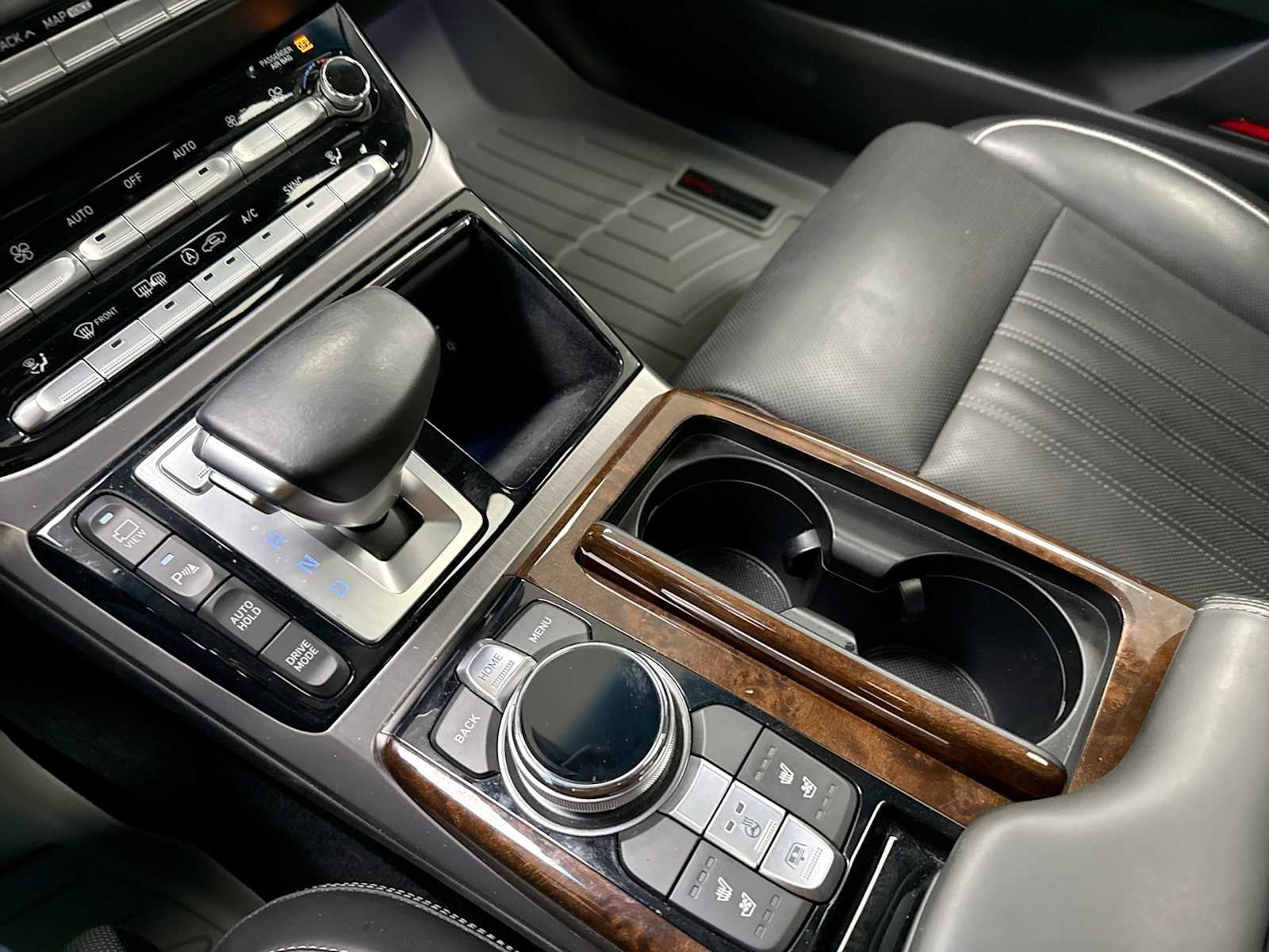 2017 Genesis G90 3.3T Premium