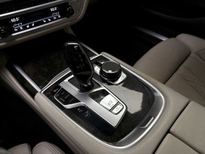 2018 BMW 740i xDrive