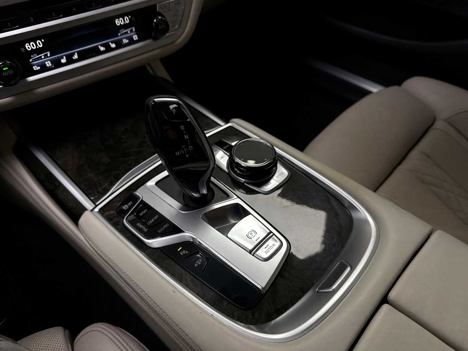 2018 BMW 740i xDrive