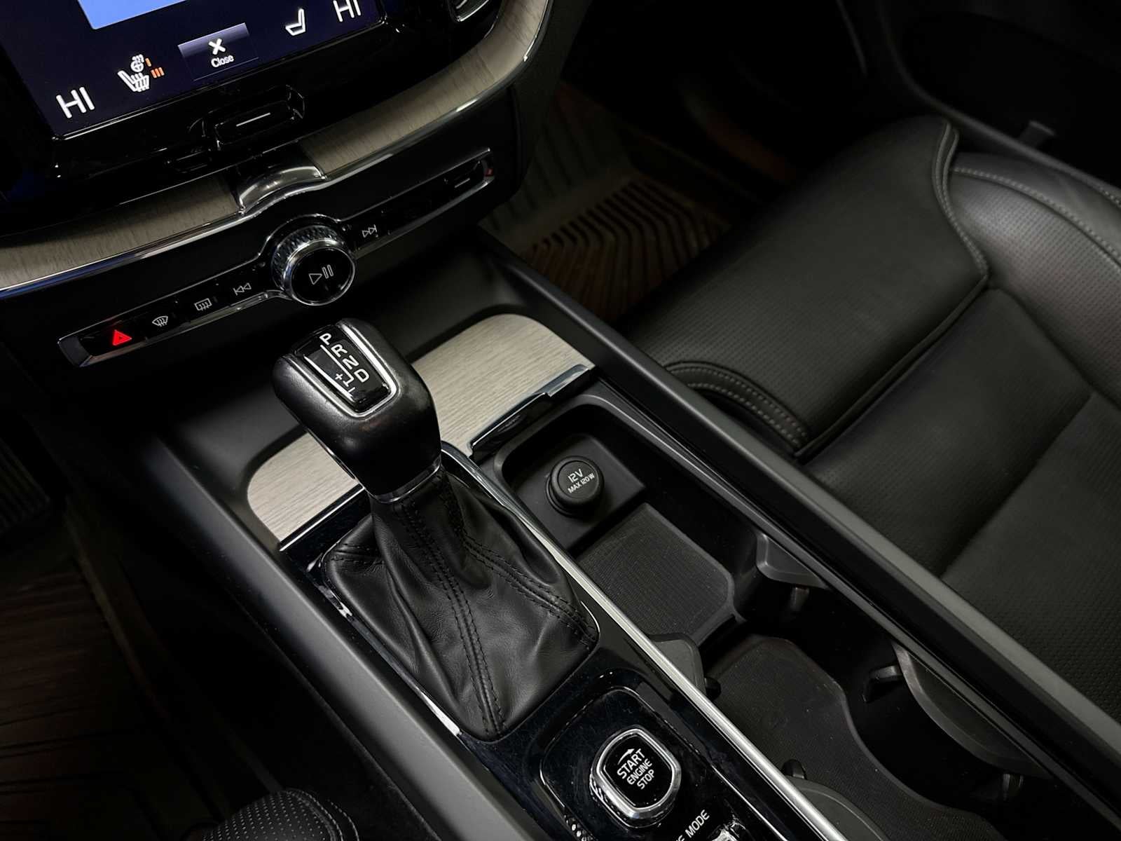 2021 Volvo XC60 T5 Inscription