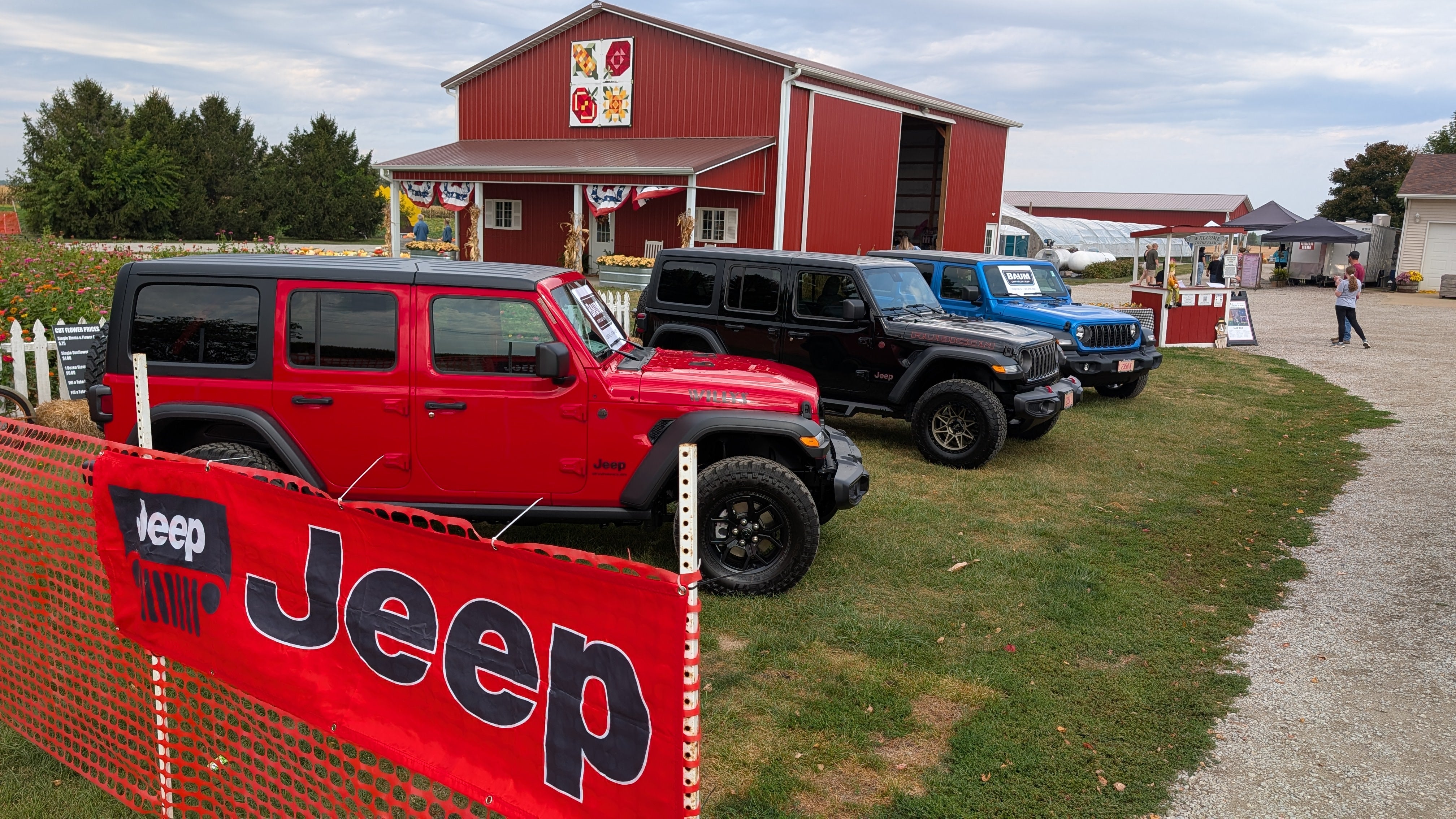 Baum Chrysler Jeep sponsors 2025 Jeep Day at Mariah's Mums
